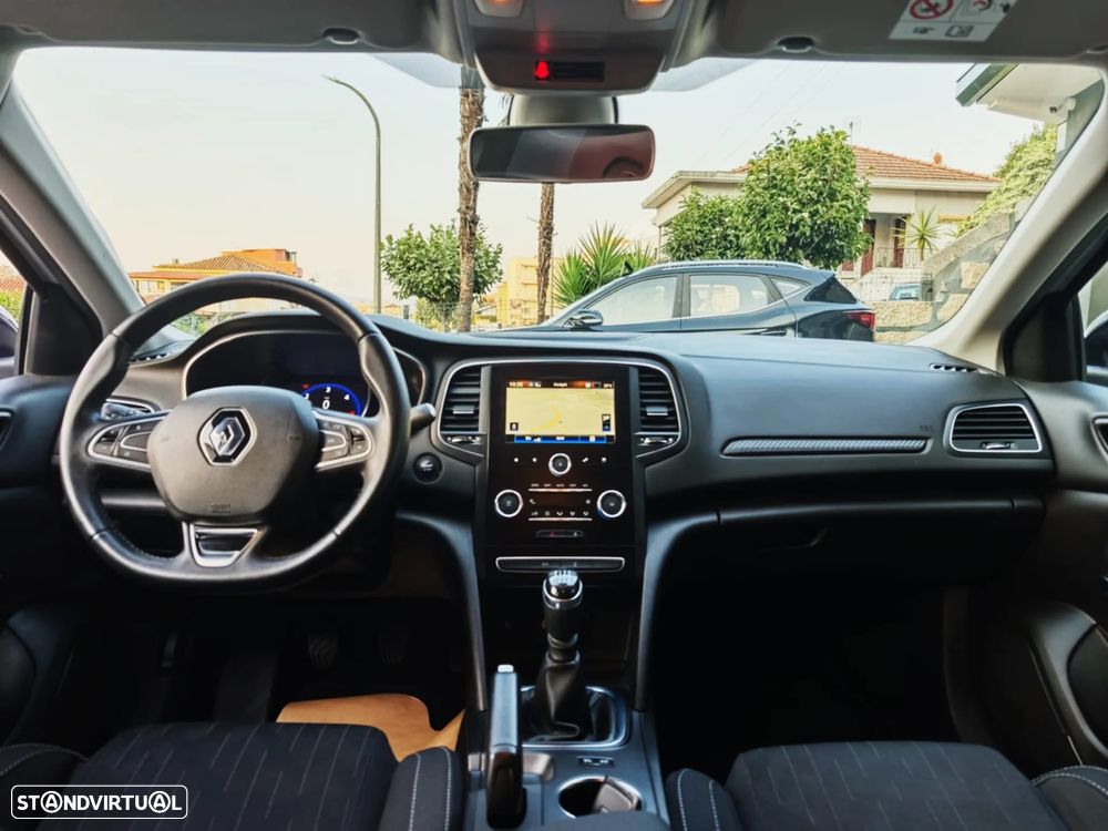 Renault Mégane 1.5 Blue dCi Limited - 9