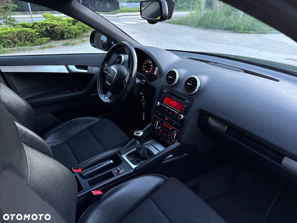 Audi A3 Sportback 1.8 TFSI S line Sportpaket Plus - 25