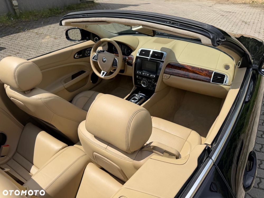 Jaguar XK 5.0 V8 Portfolio - 24
