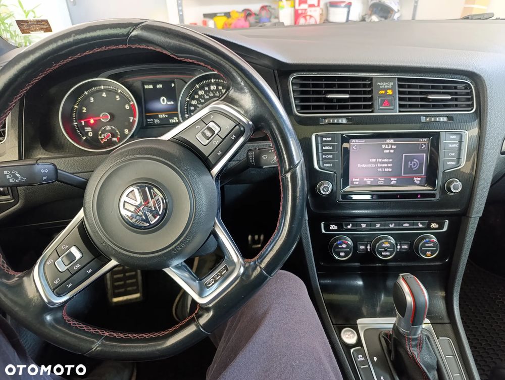 Volkswagen Golf 2.0 GTI DSG - 6