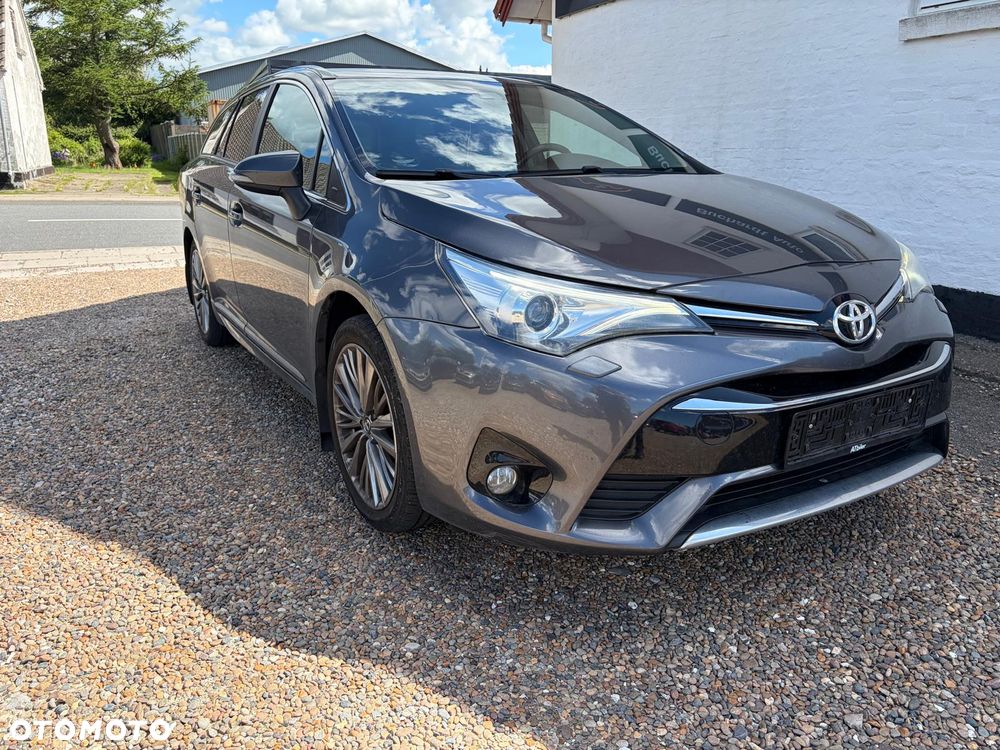 Toyota Avensis Touring Sports 1.8 Multidrive S Executive - 4