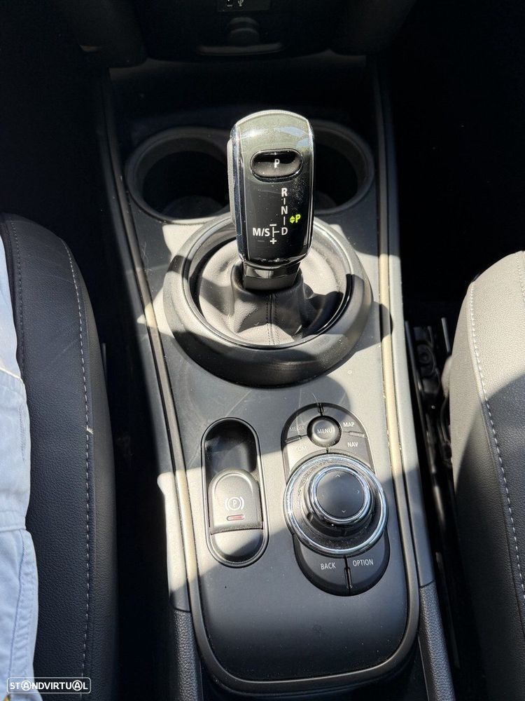 MINI Countryman Cooper D Auto - 13