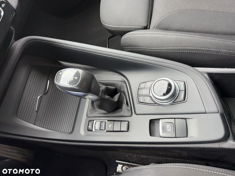 BMW X1 sDrive18d Advantage - 27