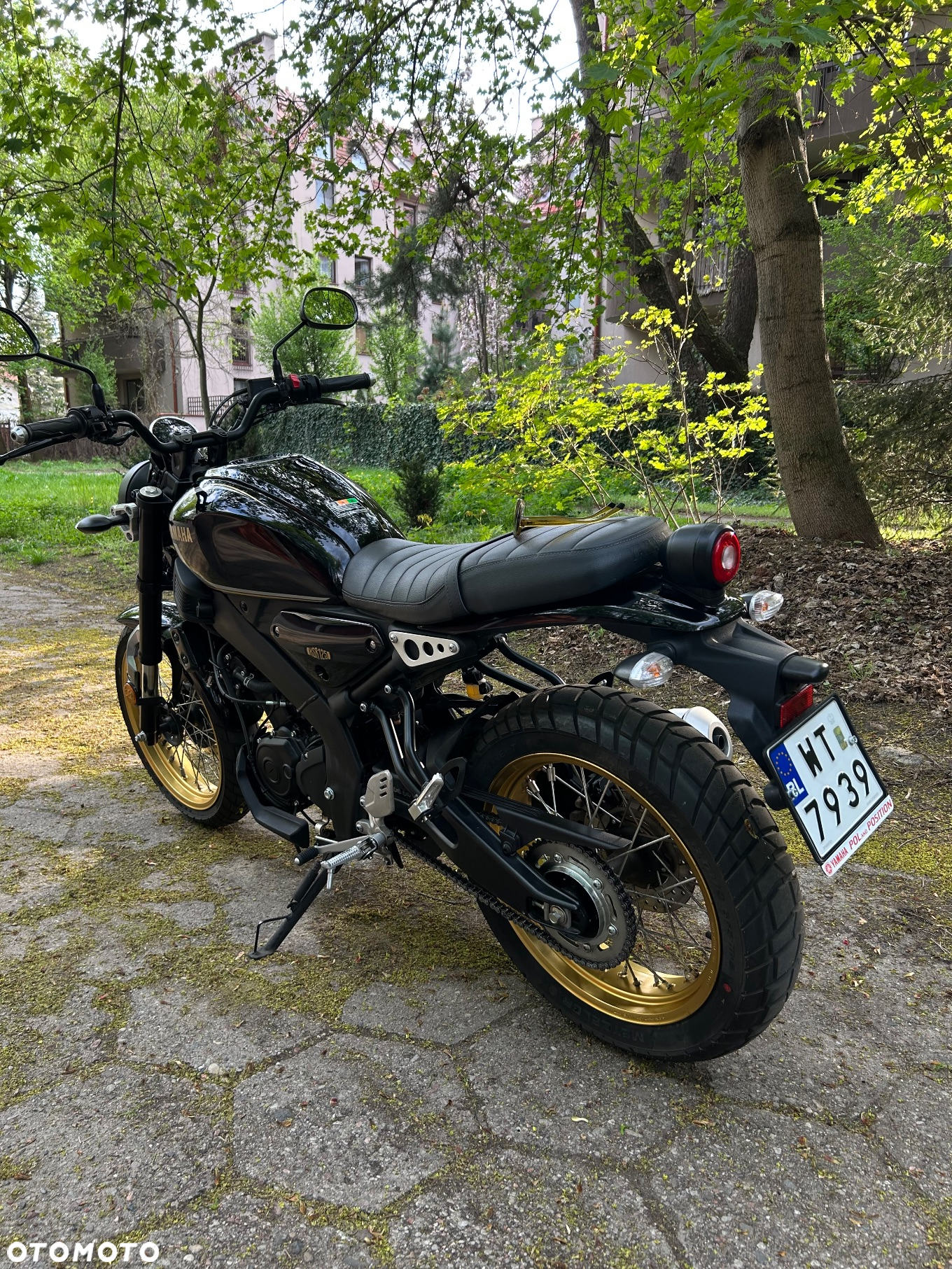 Yamaha XSR - 9