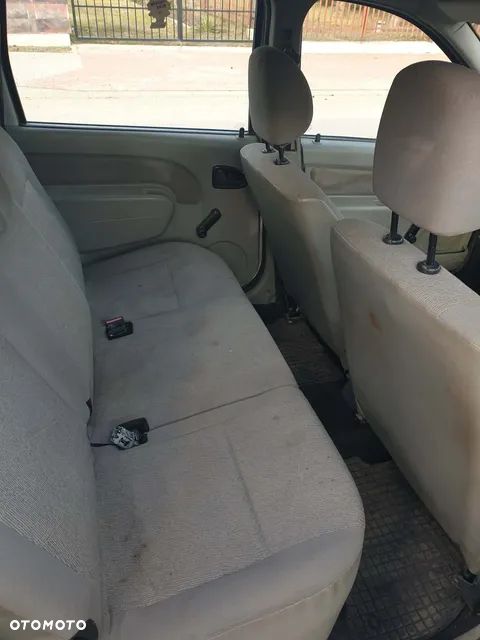Dacia Logan 1.6 Access - 5