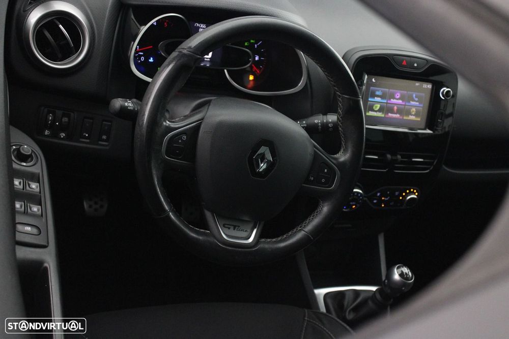 Renault Clio Sport Tourer 1.5 dCi GT Line - 29