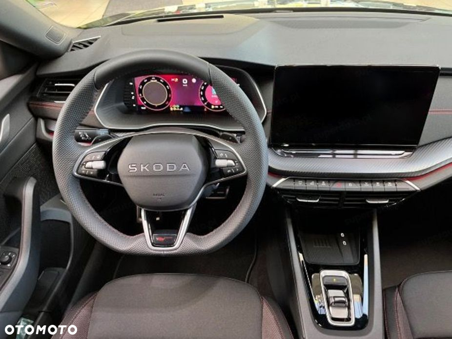 Skoda Octavia 2.0 TSI RS DSG - 11