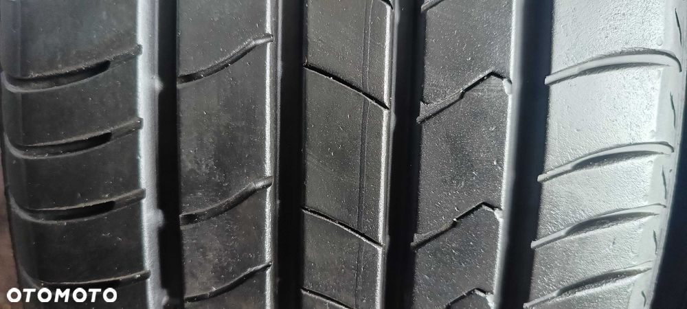 2X 215/55R18 95H Kumho Ecsta HS51 58B1 - 4