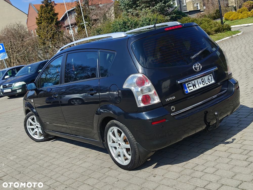 Toyota Corolla Verso 2.2 D-4D DPF Executive - 3