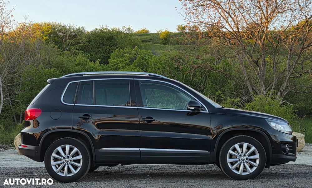 Volkswagen Tiguan 2.0 TDI DPF 4Motion BlueMotion Technology DSG Exclusive - 16