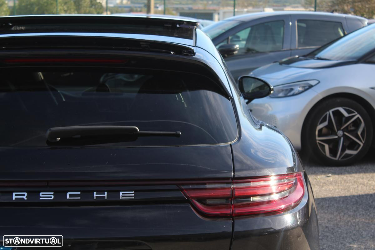 Porsche Panamera Sport Turismo 4 E-Hybrid - 10