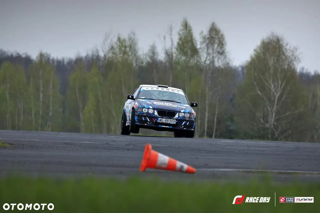 BMW Seria 3 320i - 17