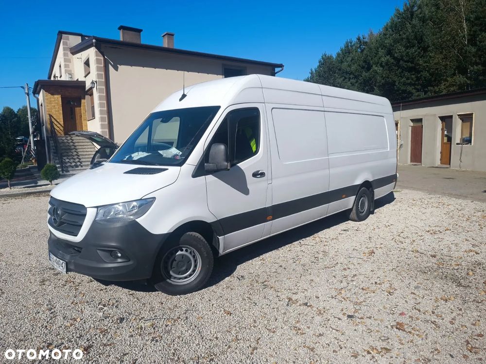 Mercedes-Benz Sprinter - 1