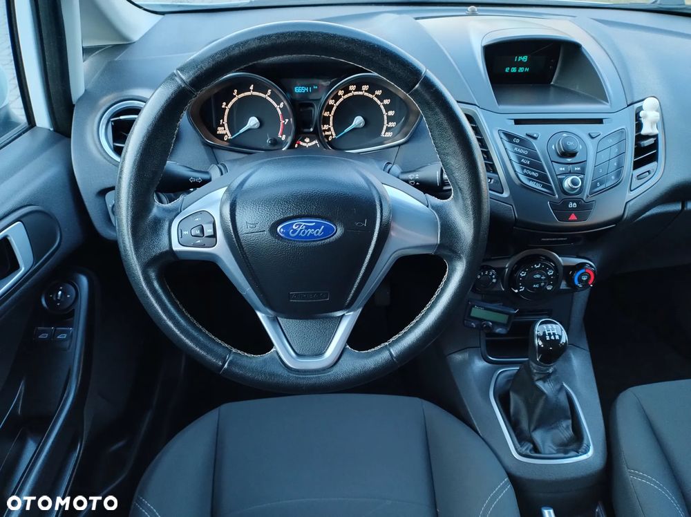 Ford Fiesta 1.25 Champions Edition - 25