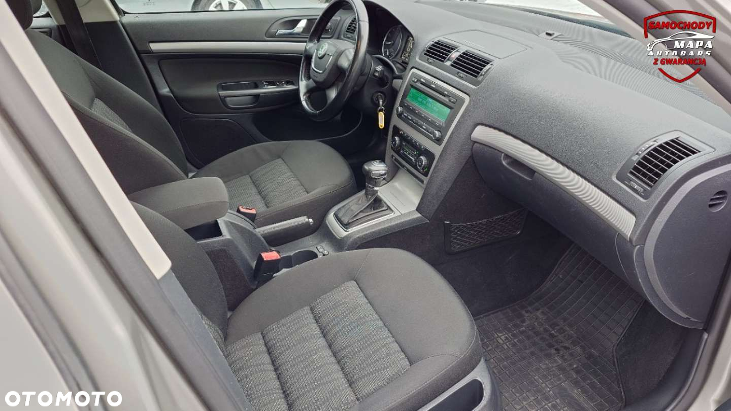 Skoda Octavia 1.4 TSI Ambiente DSG - 20