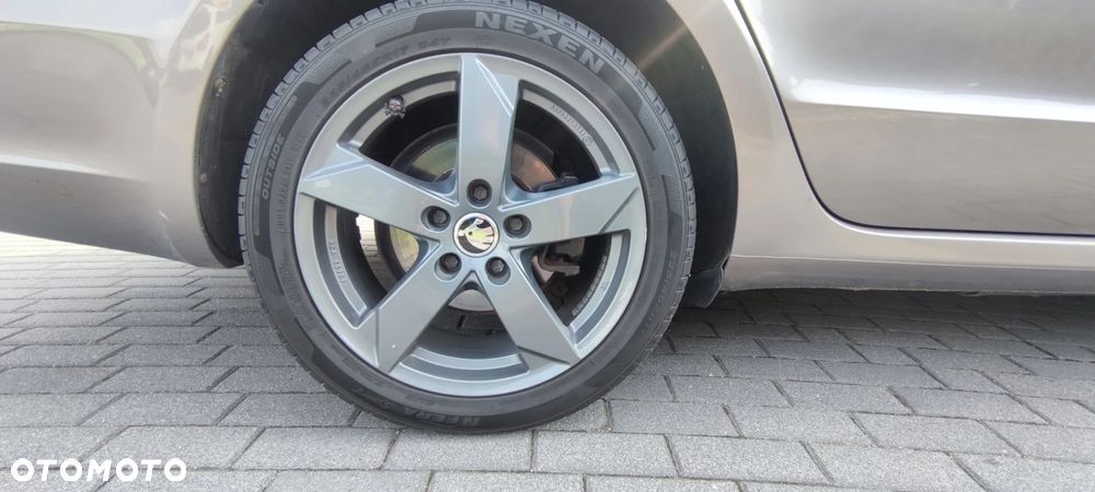 Skoda Superb 1.8 TSI Elegance DSG - 11