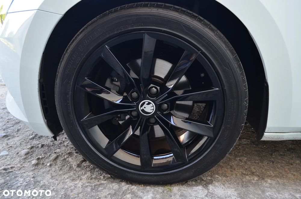 Skoda Superb 2.0 TDI DSG Style - 35