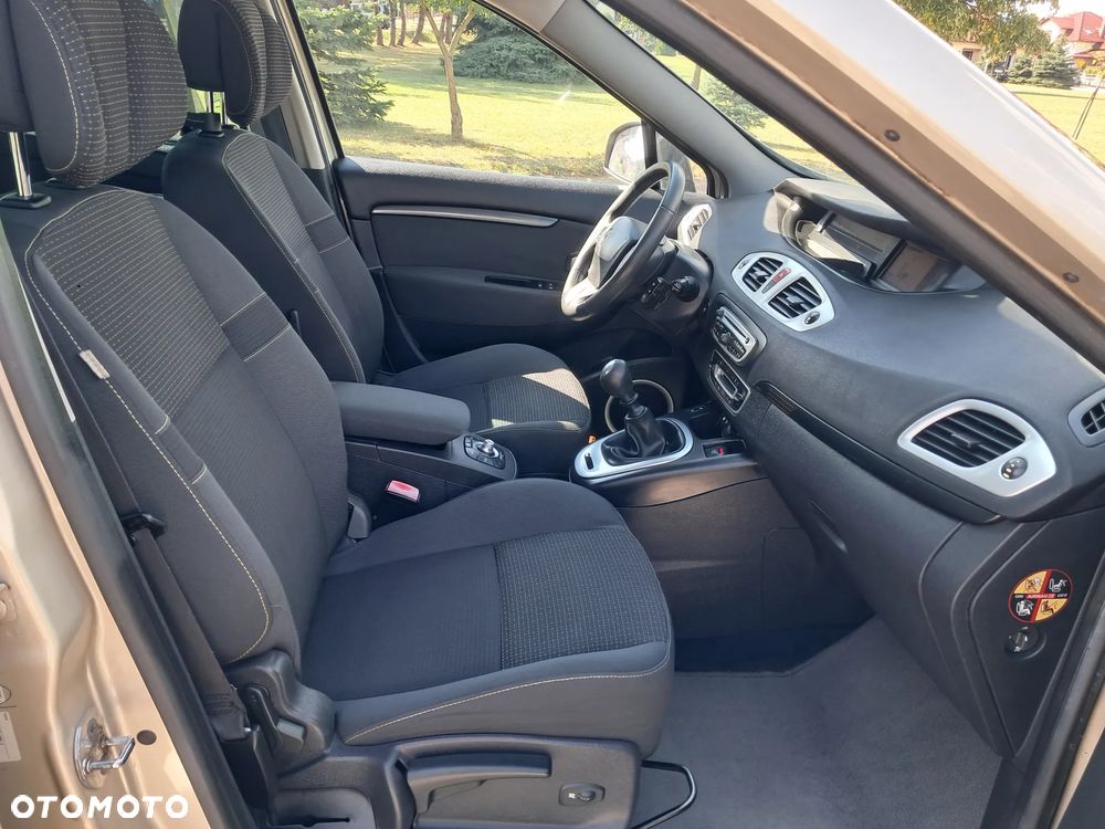 Renault Scenic 1.4 16V TCE Privilege - 9