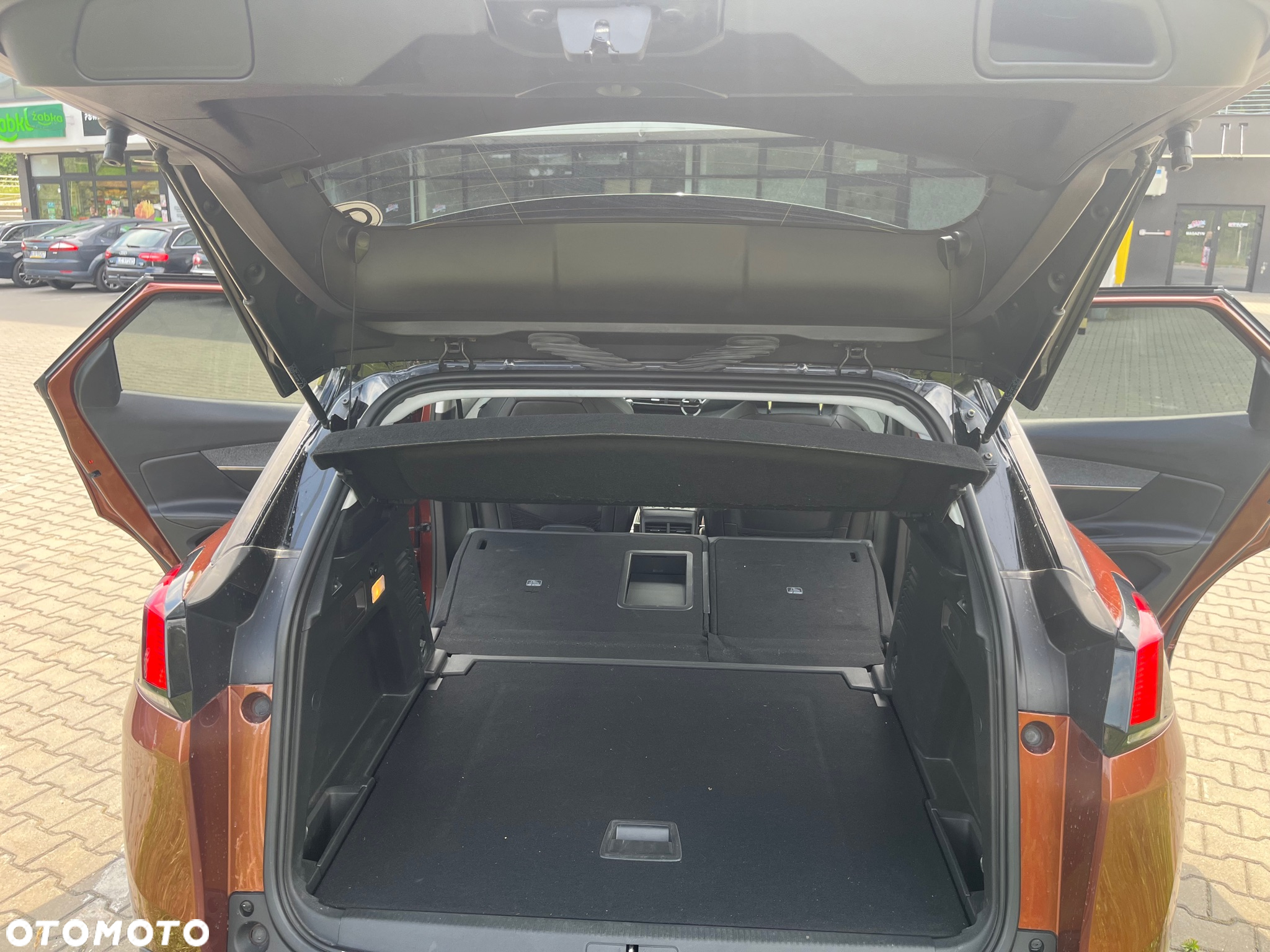 Peugeot 3008 1.2 PureTech Allure S&S EAT6 - 7