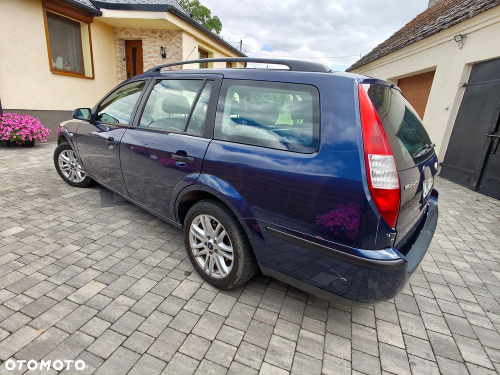 Ford Mondeo 2.0 TDDi Ambiente - 2