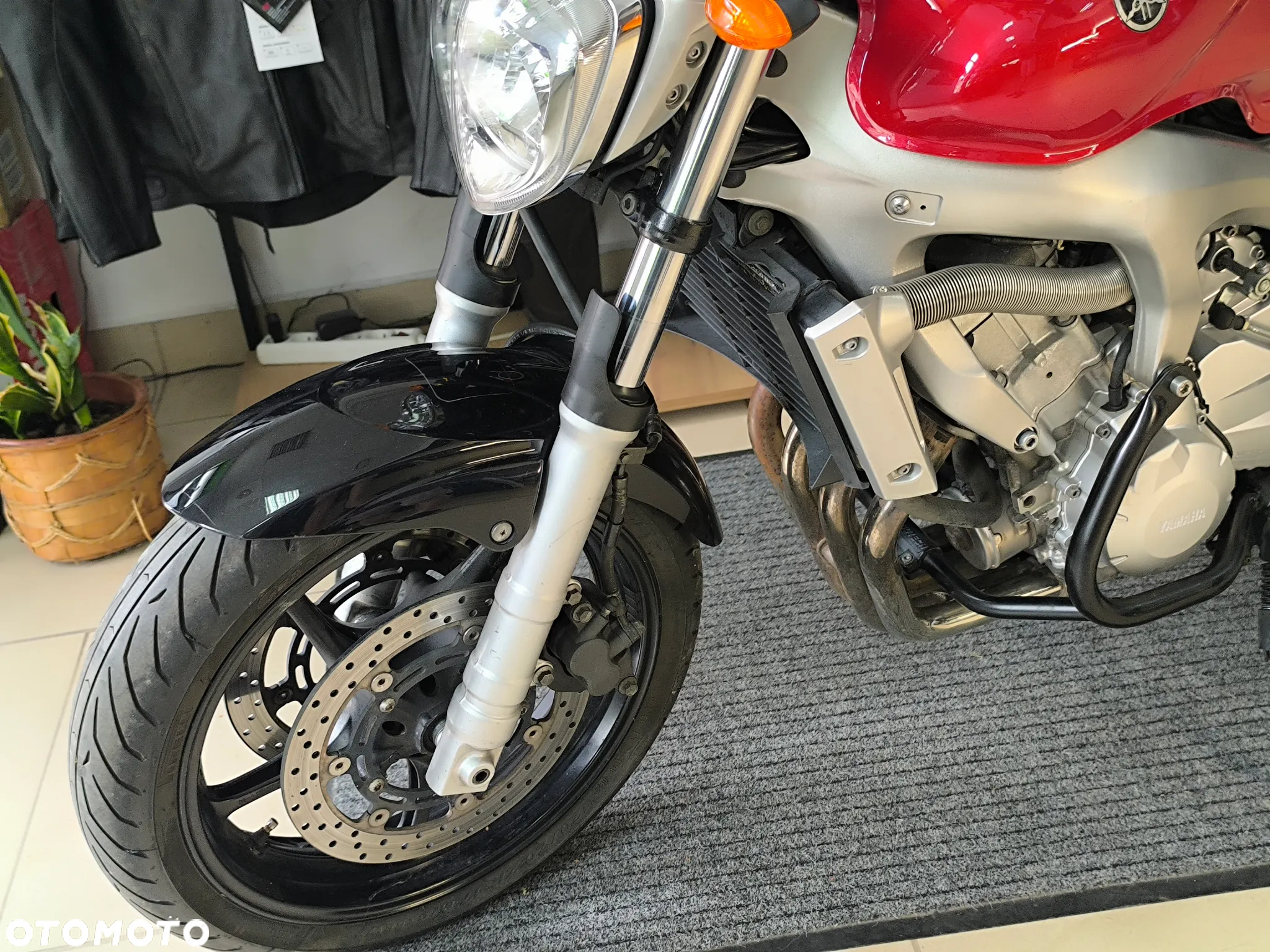 Yamaha FZ6 - 22