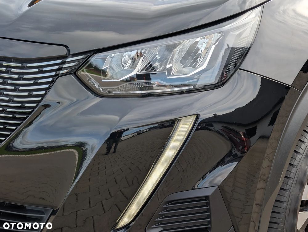 Peugeot 2008 BlueHDi 130 Allure S&S EAT8 - 10