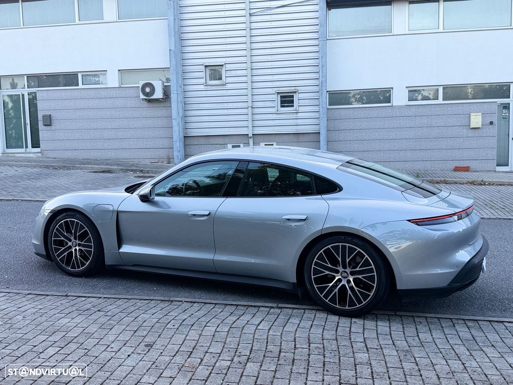 Porsche Taycan Standard - 31