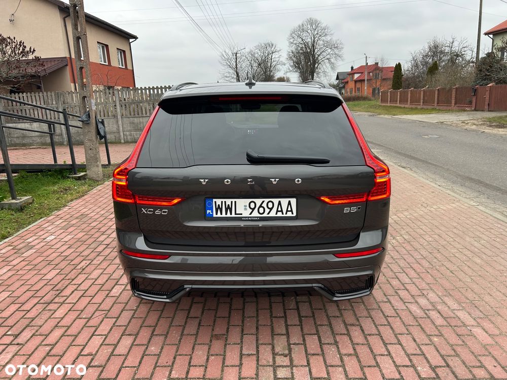 Volvo XC 60 B5 B AWD Plus Dark - 7