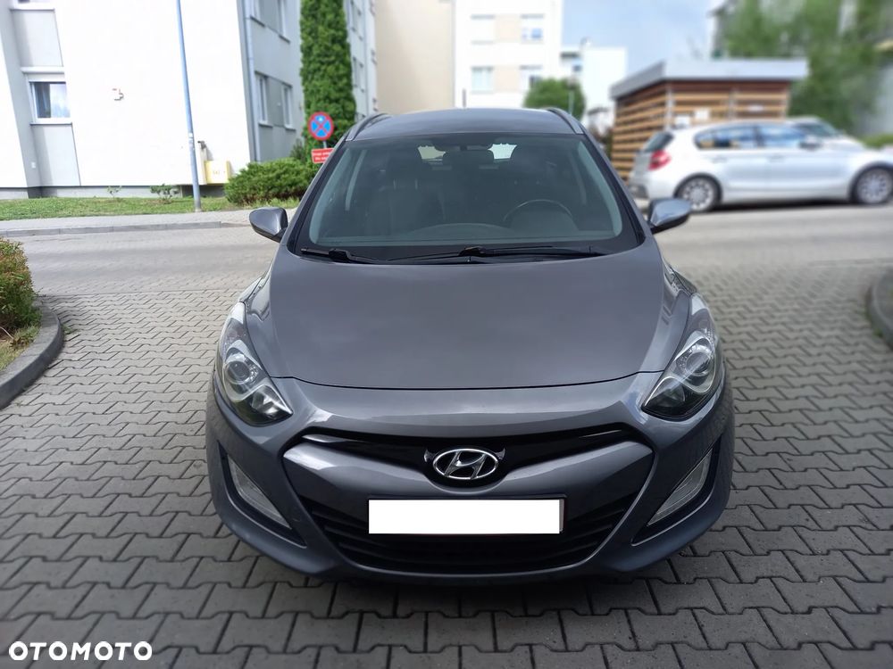 Hyundai i30 blue Kombi 1.6 CRDi Style - 2
