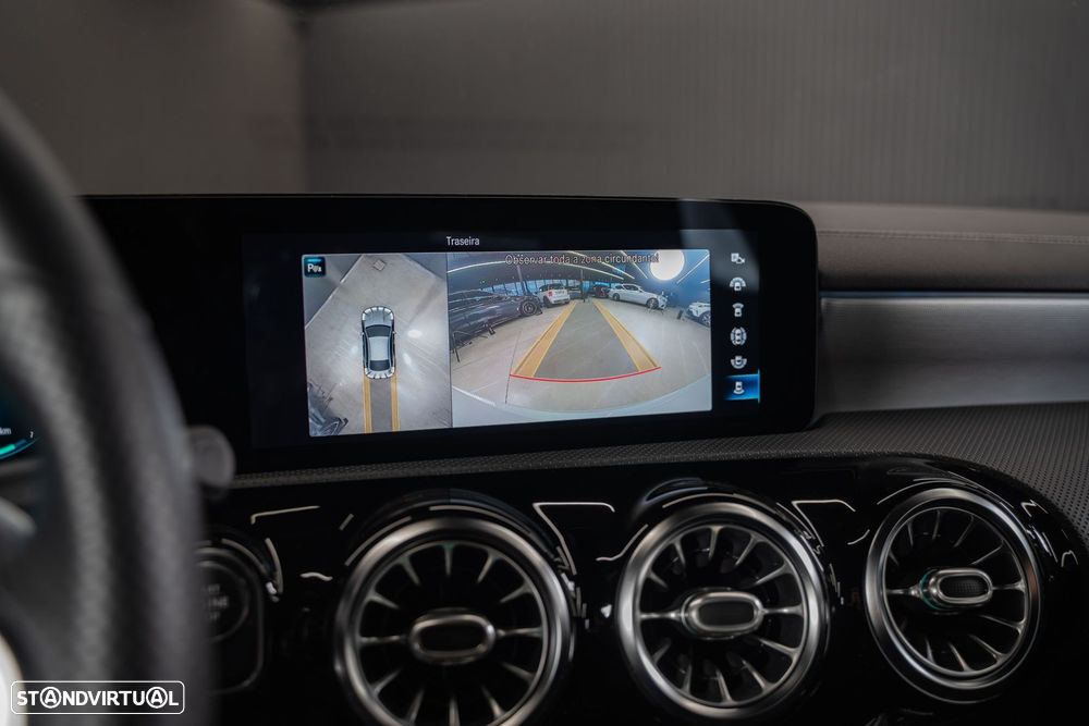 Mercedes-Benz CLA 250 e 8G-DCT AMG Line - 31