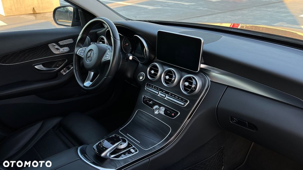 Mercedes-Benz Klasa C 300 T 7G-TRONIC AMG Line - 8