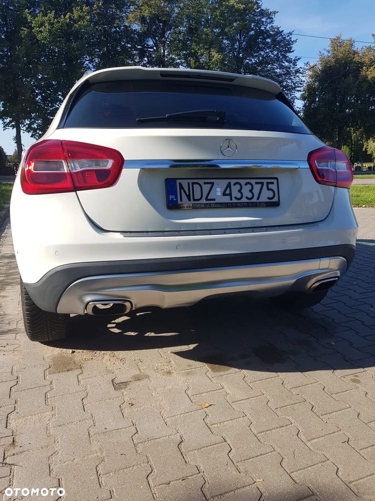 Mercedes-Benz GLA - 3