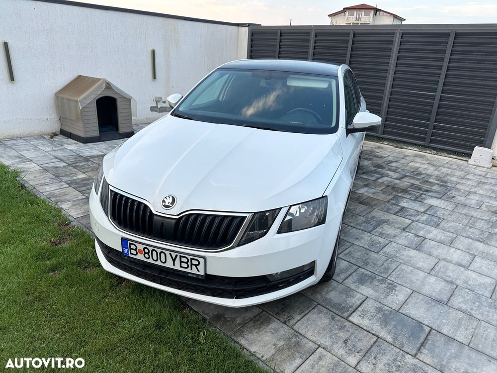 Skoda Octavia 1.6 TDI DSG Style - 10
