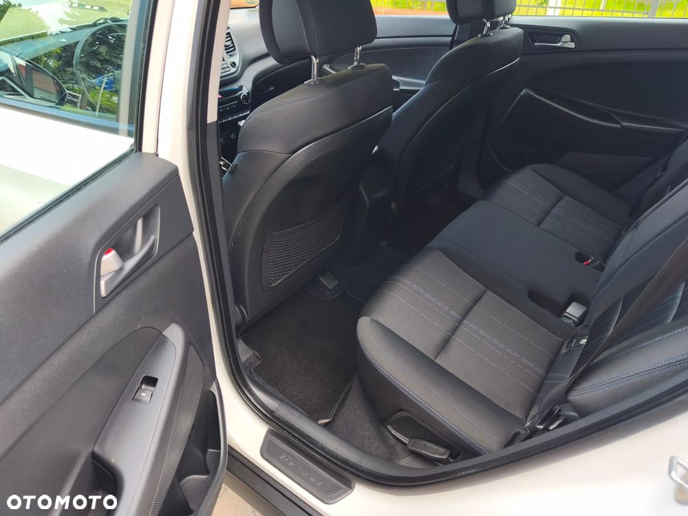 Hyundai Tucson 1.6 GDi 2WD Select - 16