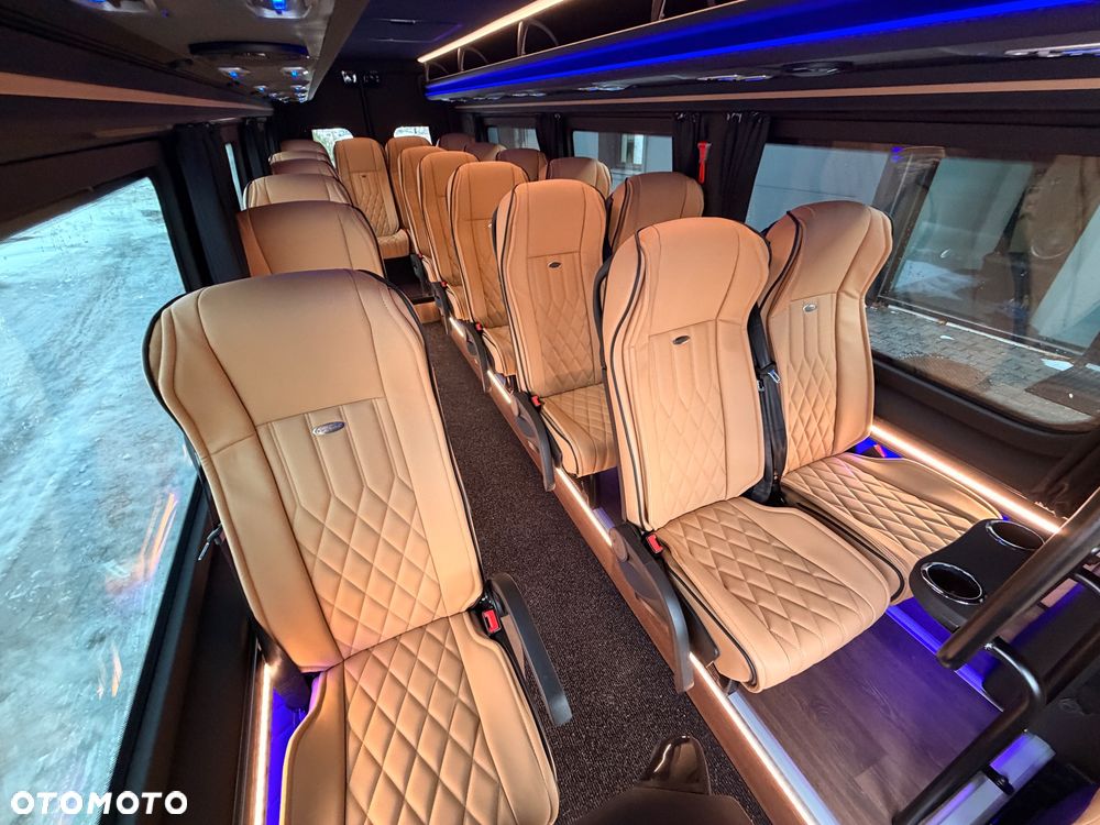 Mercedes-Benz Sprinter 519 - 10