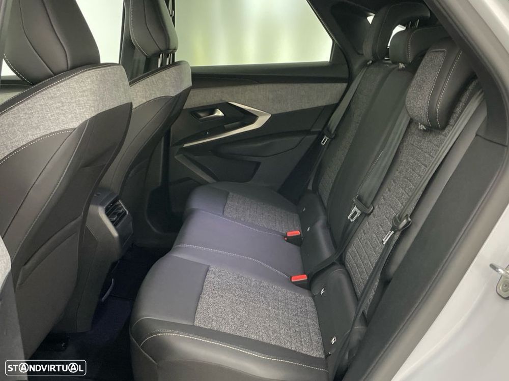 Peugeot 3008 1.2 Hybrid Active Pack e-DCS6 - 12