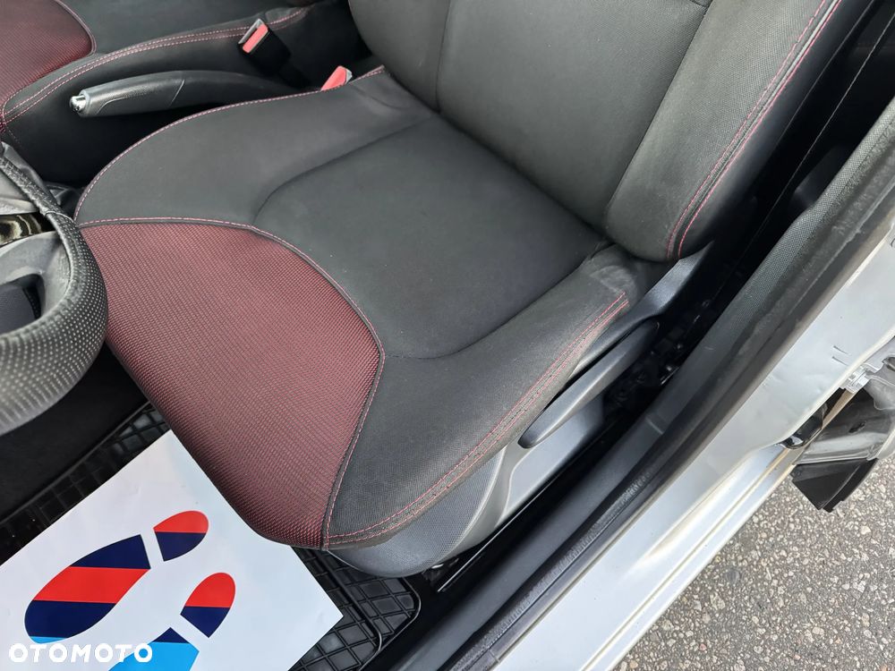 Renault Clio 1.5 dCi Business - 32