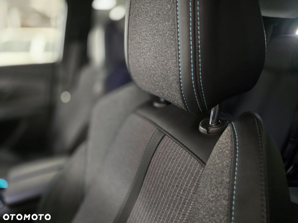 Peugeot 5008 BlueHDi 130 EAT8 Allure - 21