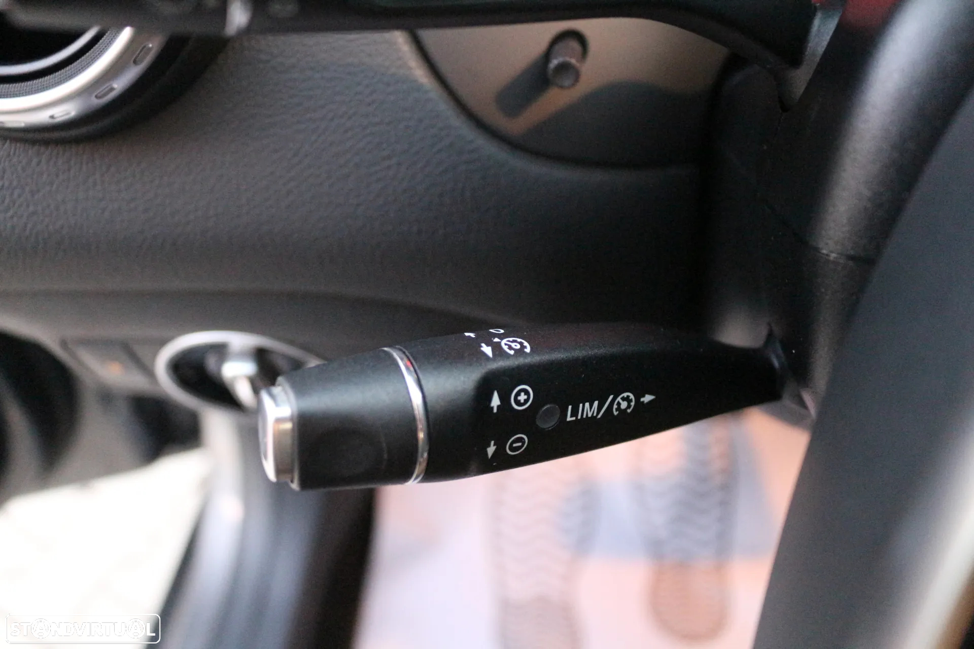 Mercedes-Benz GLA 180 CDi AMG Line Aut. - 24