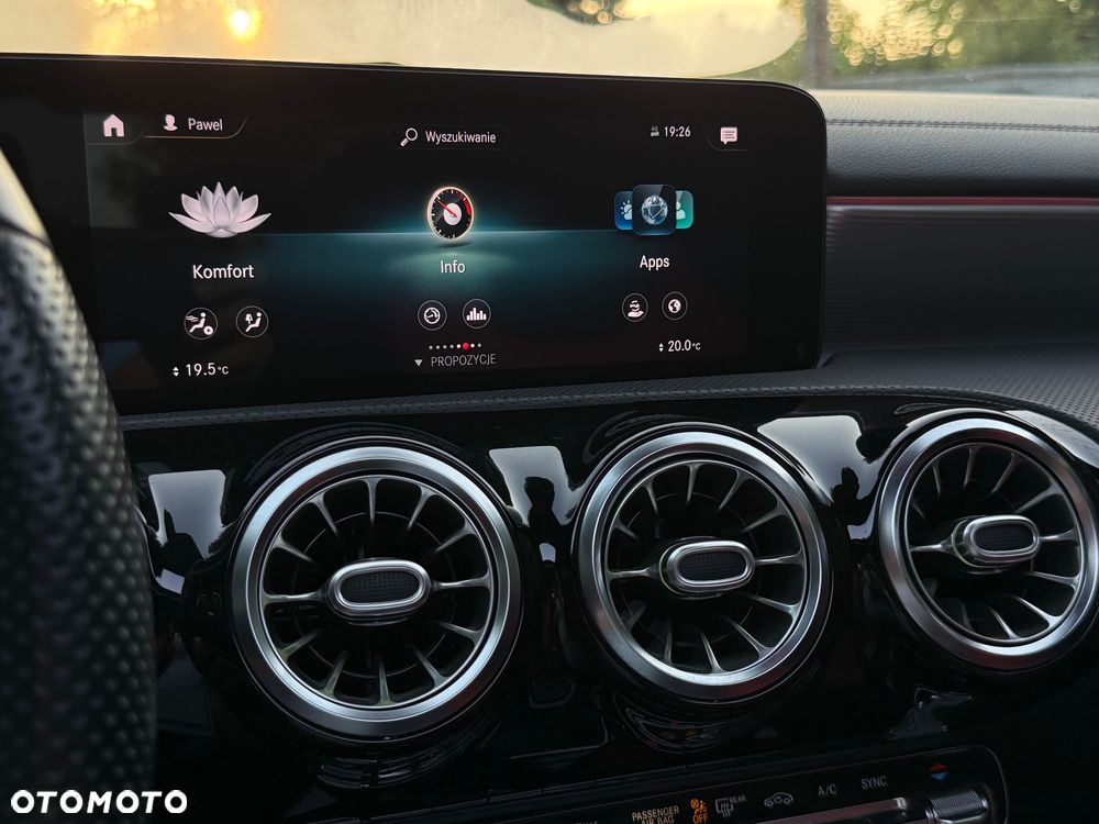 Mercedes-Benz CLA 250 4-Matic AMG Line 7G-DCT - 23