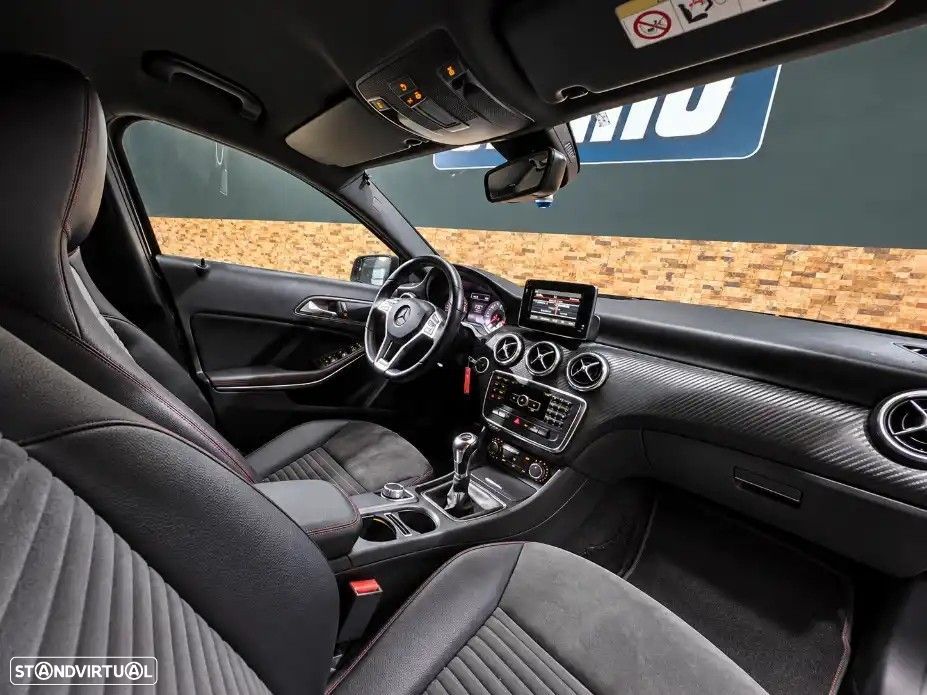 Mercedes-Benz A 180 d AMG Line - 12