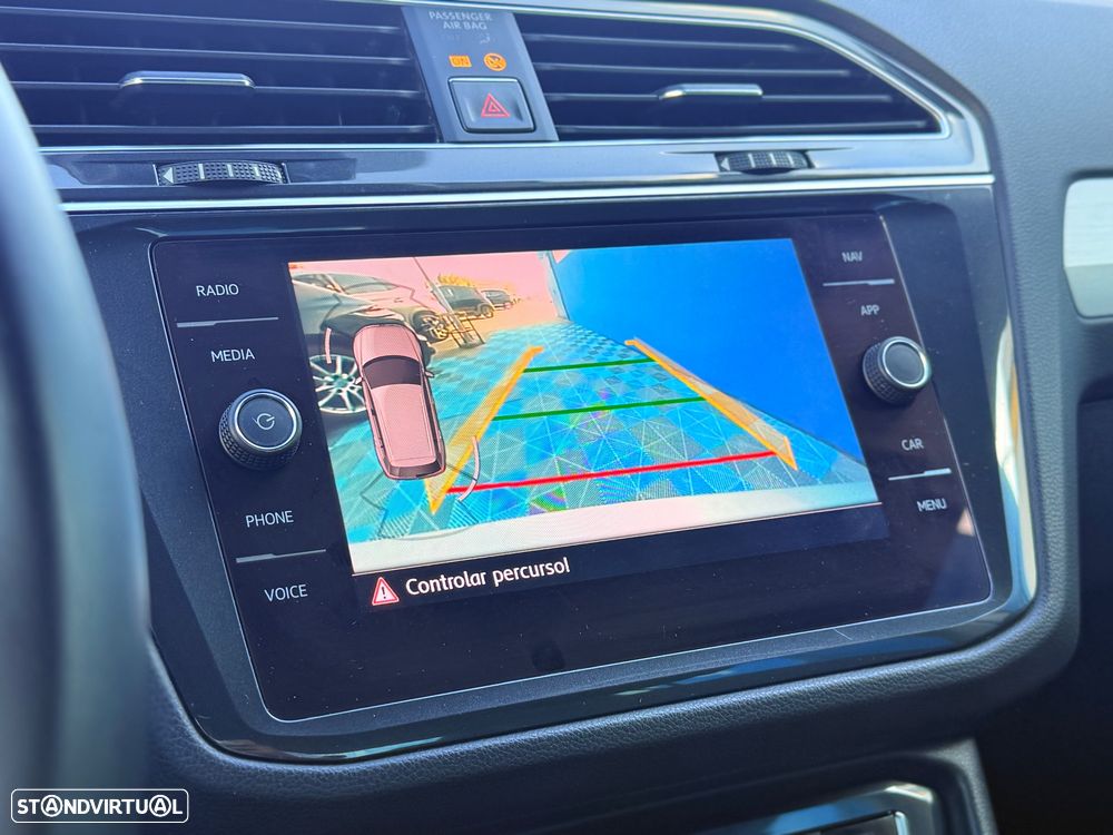 Volkswagen Tiguan 1.6 TDI Confortline — fotografia 10