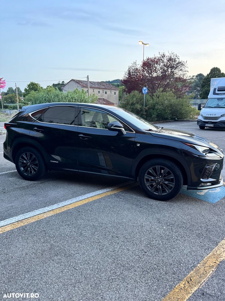 Lexus Seria NX 300h AWD F Sport - 6