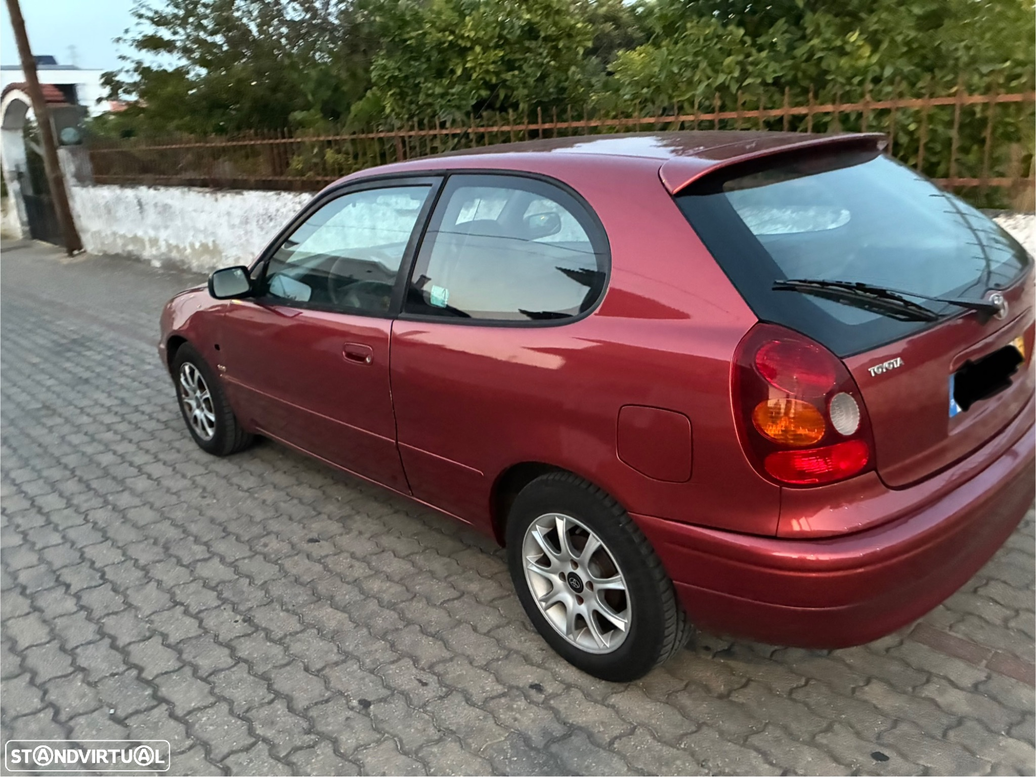Toyota Corolla - 2