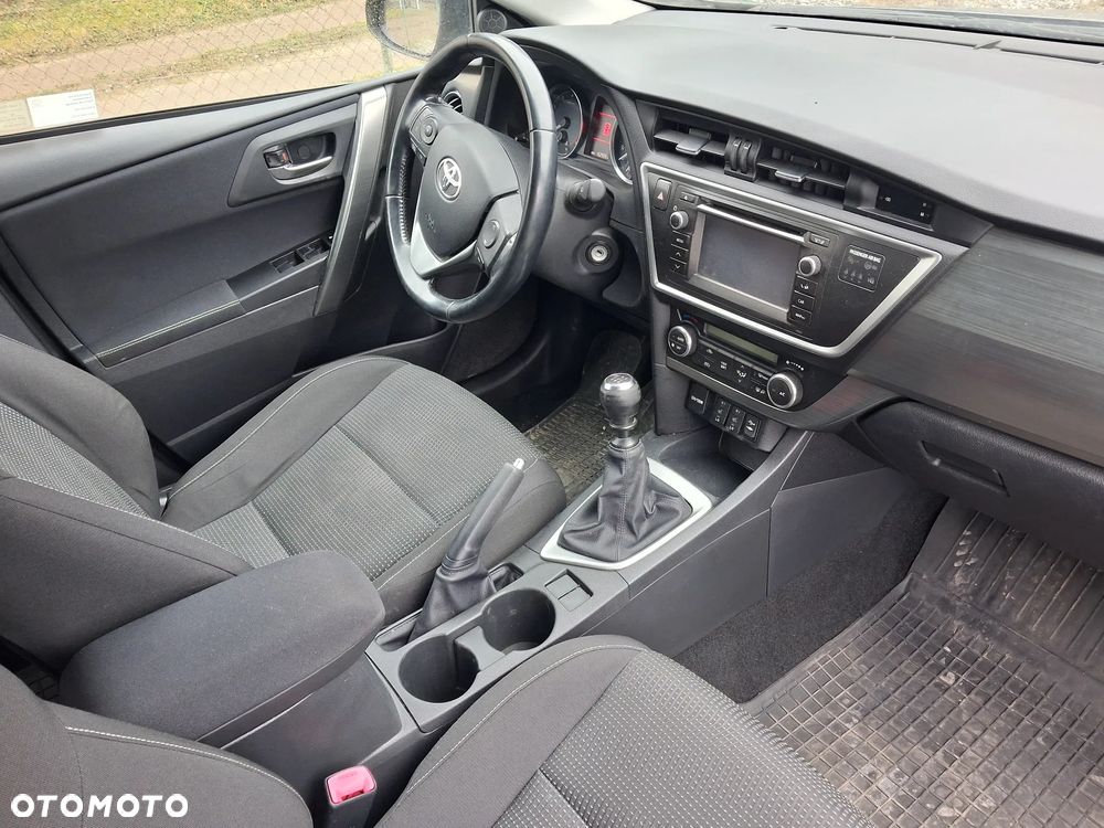 Toyota Auris 1.33 VVT-i Life Comfort - 22