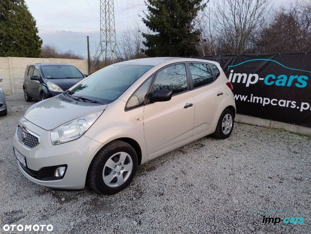 Kia Venga - 13