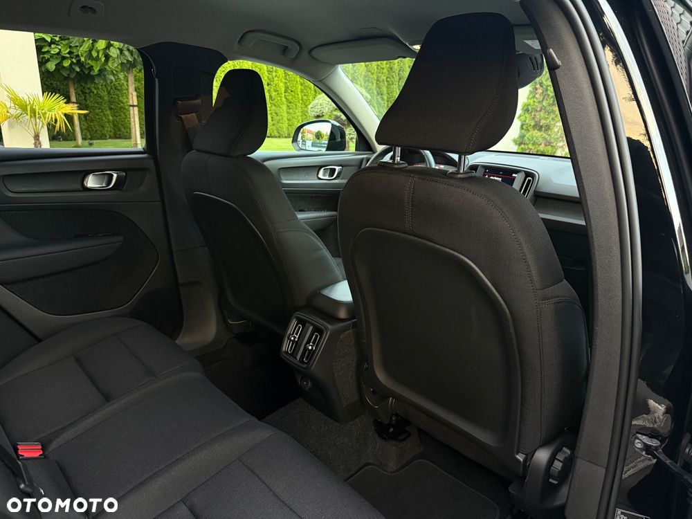 Volvo XC 40 D3 SCR Momentum - 29