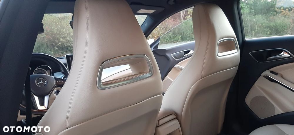 Mercedes-Benz CLA 180 - 14