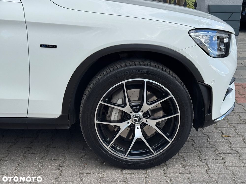 Mercedes-Benz GLC 300 de 4Matic 9G-TRONIC AMG Line Plus - 35