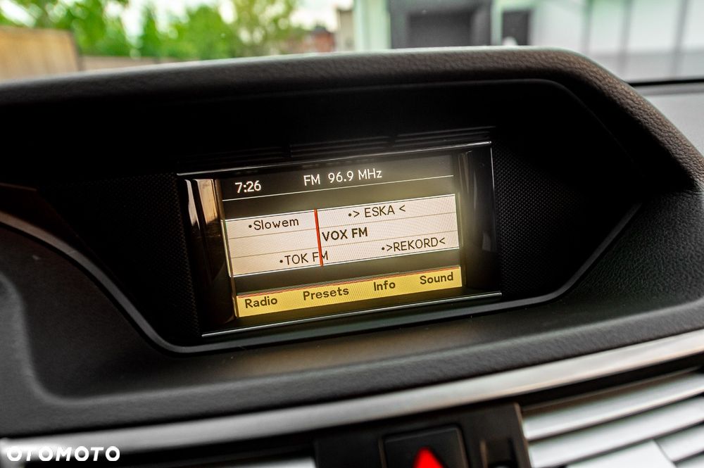 Mercedes-Benz Klasa E 350 CDI BlueEff Elegance - 28
